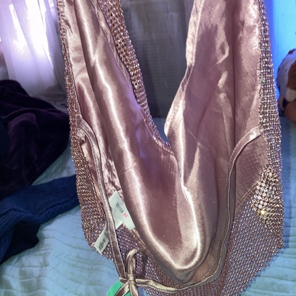 Stunna top✨🤤 - Picture 2 of 3